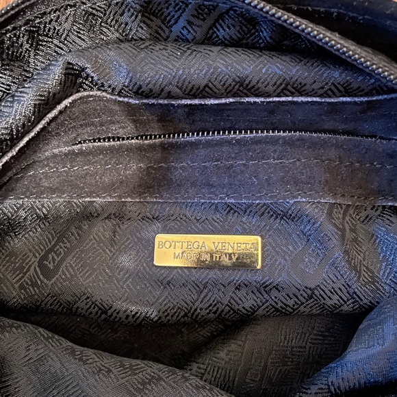 Vintage Bottega Veneta black suede bag - Picture 4 of 8